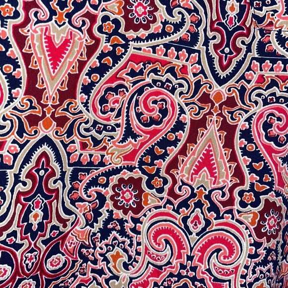 •CROFT & BARROW•NWOT RED/NAVY/WHITE/TAN/ORANGE IKAT V-NECK SLIT BLOUSE SIZE 1X - Picture 6 of 10